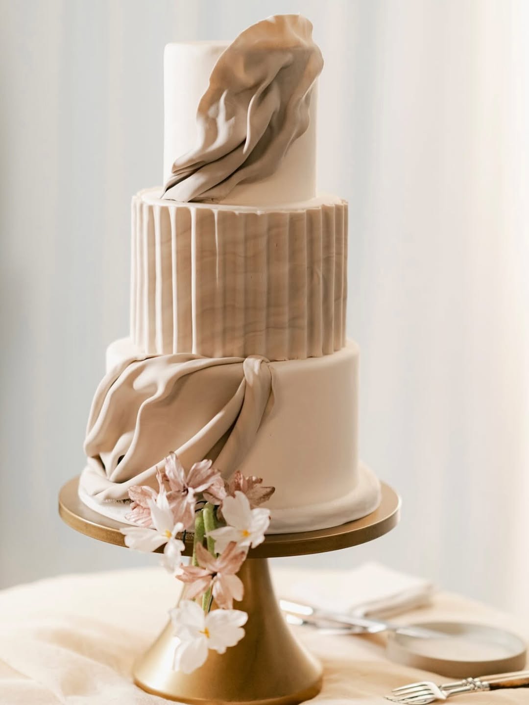 Two-tier twin reveal cake