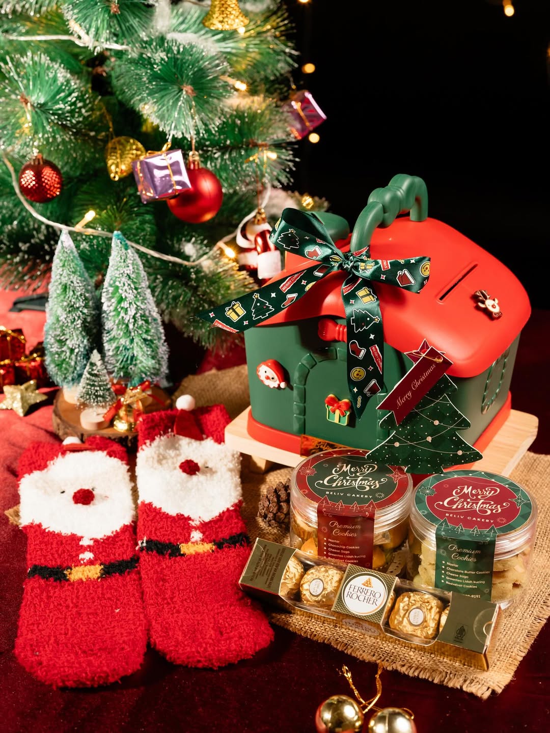 Fashion and Accessory Gifts