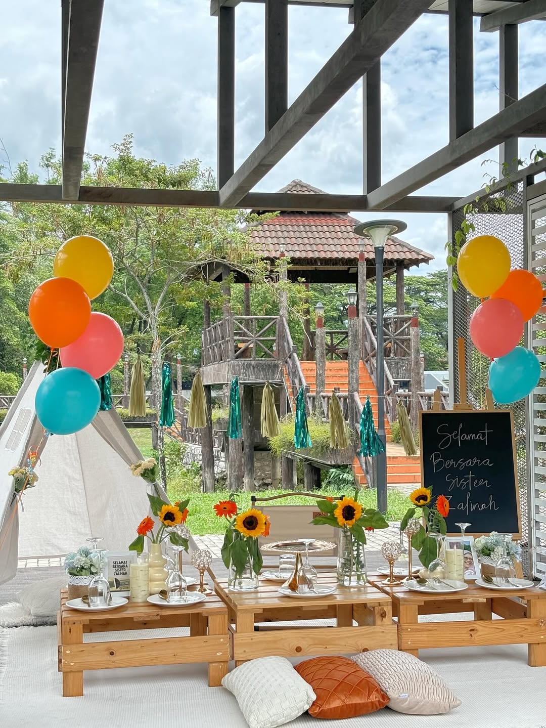 Outdoor Party Decorations